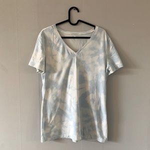 Blue tye-dye Amazon Essentials T-Shirt